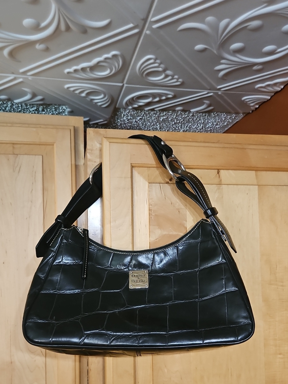 Vintage Dooney & Bourke Black Croc Embossed Leather Shoulder Hobo Bag Y2K